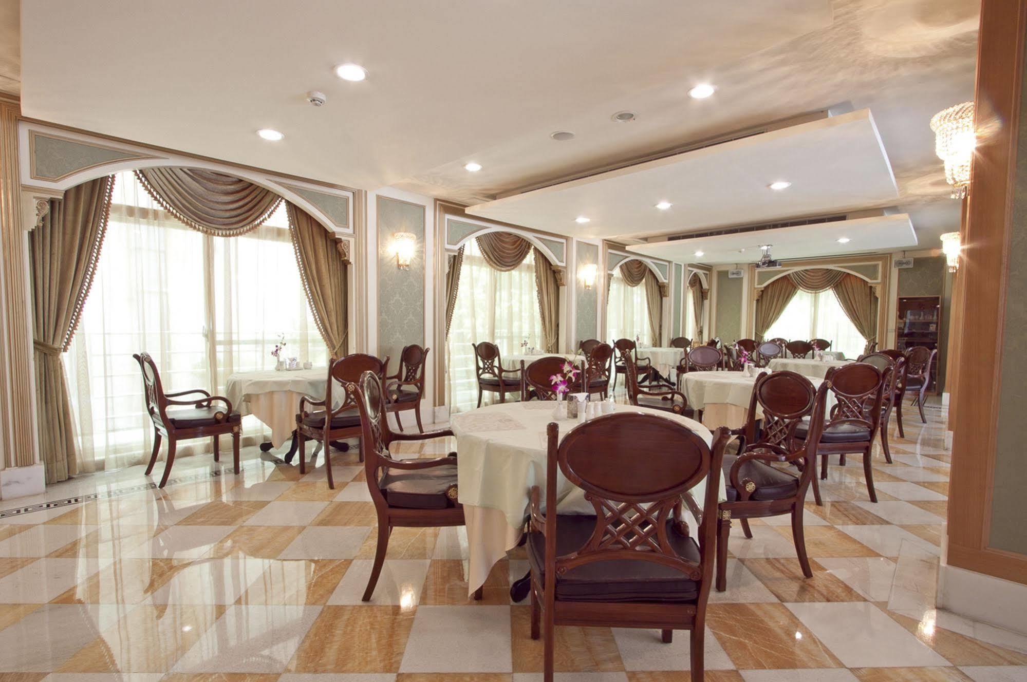 Royal Seasons Hotel Beitou Taipei Exterior photo
